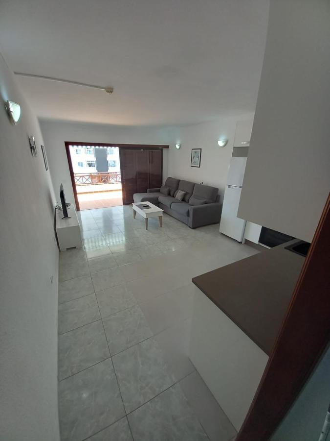 Victoria Court 2- Lovely Apartment 25 Arona  Exterior photo
